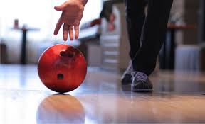 Игра в боулинг в Сочи.Ultra Подарки. Игра в боулинг в Сочи. Сервис: UltraPodarki.ru 8 800 505 95 30. Игра в боулинг, игра в боулинг Сочи, боулинг Сочи, купить боулинг Сочи, играть в боулинг, играть в боулинг Сочи