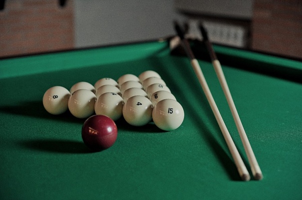 Игра в бильярд Сочи.Ultra Подарки. Игра в бильярд Сочи. Попробуйте настоящий бильярд, в бильярдном клубе. Сервис: UltraPodarki.ru 8 800 505 95 30. Игра в бильярд, игра в бильярд Сочи, русский бильярд, русский бильярд Сочи, бильярдный клуб, бильярдный клуб Сочи, бильярд Сочи, купить бильярд Сочи