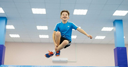 Прыжки в батутном центре