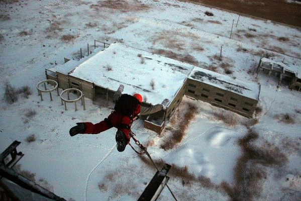 Роупджампинг - прыжки с верёвкой в Сочи. Подарочные сертификаты Ultra Подарки. Роупджампинг в Сочи - Экстремальный оригинальный подарок или подарочный сертификат на Роупджампинг - прыжки с верёвкой. Сервис UltraPodarki.ru 8-800-505-95-30. роупджампинг Сочи, прыжок веревка Сочи, роупджампинг, прыжок веревка, прыжок с веревкой, Подарок, подарочный сертификат, экстрим, экстремальный подарок