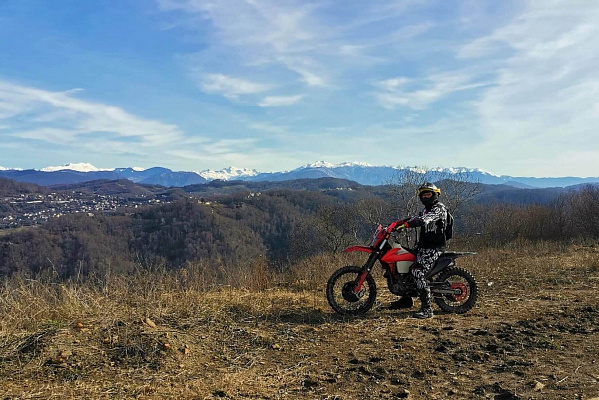 Катание на мотоцикле в Сочи. ULTRA ПОДАРКИ. Купить катание на мотоцикле в Сочи. Попробовав езду на мотоциклах, вы получите порцию адреналина и невероятные эмоции. Сервис: UltraPodarki.ru 8 800 505 95 30.. Катание на мотоцикле в Сочи, прокат мотоциклов Сочи, катание на мотоциклах, прокат мотоцикла, езда на мотоцикле Сочи, езда на мотоцикле, мотопрогулка Сочи, мотопрогулка, поездки на байке, личный мотоцикл, катание на мотоцикле, мотоциклетный шлем, увлечение поездками на мотоцикле, пристрастие к мотоциклам, сертификат на поездку на мотоцикле, прокатиться на мотоцикле, мото-транспорт, мото-треки, мото-поездки, езда на мотоцикле в Сочи, катание на мотоцикле в Сочи, мотоклуб в Сочи
