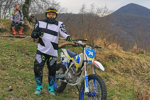 Катание на мотоцикле в Сочи. ULTRA ПОДАРКИ. Купить катание на мотоцикле в Сочи. Попробовав езду на мотоциклах, вы получите порцию адреналина и невероятные эмоции. Сервис: UltraPodarki.ru 8 800 505 95 30.. Катание на мотоцикле в Сочи, прокат мотоциклов Сочи, катание на мотоциклах, прокат мотоцикла, езда на мотоцикле Сочи, езда на мотоцикле, мотопрогулка Сочи, мотопрогулка, поездки на байке, личный мотоцикл, катание на мотоцикле, мотоциклетный шлем, увлечение поездками на мотоцикле, пристрастие к мотоциклам, сертификат на поездку на мотоцикле, прокатиться на мотоцикле, мото-транспорт, мото-треки, мото-поездки, езда на мотоцикле в Сочи, катание на мотоцикле в Сочи, мотоклуб в Сочи
