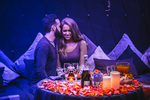 Романтическое свидание в кинотеатре в Сочи. Ultra Подарки. Купить романтическое свидание в кинотеатре в Сочи. Подарите самым близким незабываемые моменты и признайтесь в искренних чувствах. Сервис UltraPodarki.ru 8-800-505-95-30. Романтическое свидание в кинотеатре в Сочи, свидание в Сочи, свидание в кинотеатре, сертификат на свидание в кинотеатре, сертификат на свидание в Сочи, купить свидание, купить свидание Сочи, первое свидание, девушка свидание, хороший кинотеатре, романтический кинотеатре, романтический вечер, романтический ужин, романтические любимому, романтическая музыка