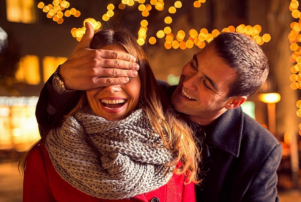 Романтическое свидание на крыше в Сочи. Ultra Подарки. Купить романтическое свидание на крыше в Сочи. Подарите самым близким незабываемые моменты и почувствуйте друг друга ещё ближе. Сервис UltraPodarki.ru 8 800 505 95 30. Романтическое свидание на крышев Сочи, свидание на крышев Сочи, свидание, сертификат на свидание на крыше, сертификат на свидание в Сочи, купить свидание на крыше, купить свидание Сочи