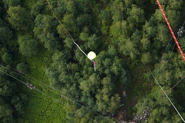 Роупджампинг - прыжки с верёвкой в Сочи. Подарочные сертификаты Ultra Подарки. Роупджампинг в Сочи - Экстремальный оригинальный подарок или подарочный сертификат на Роупджампинг - прыжки с верёвкой. Сервис UltraPodarki.ru 8-800-505-95-30. роупджампинг Сочи, прыжок веревка Сочи, роупджампинг, прыжок веревка, прыжок с веревкой, Подарок, подарочный сертификат, экстрим, экстремальный подарок